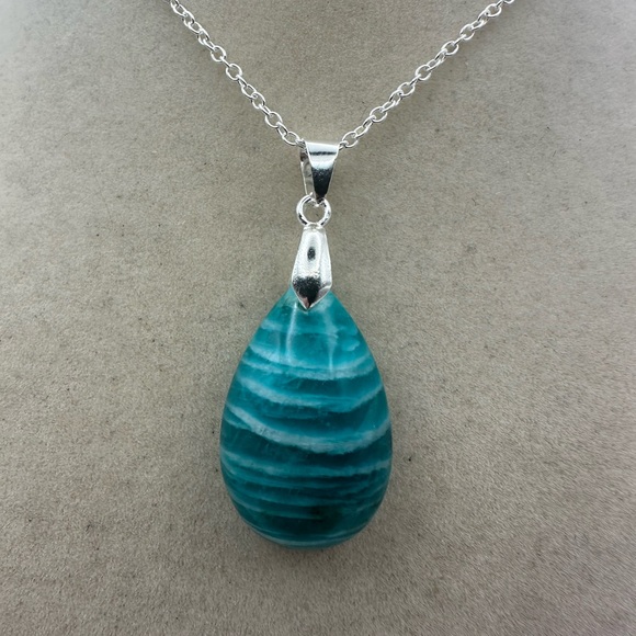 Zebra Amazonite Teardrop Pendant on Silver Plated Box Chain - Picture 4 of 7